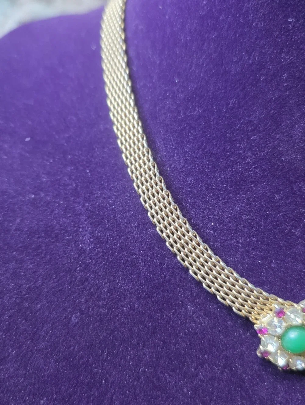 Vintage Attributed Juliana D&E Studio Girl Mesh Choker Green Cabochon 18